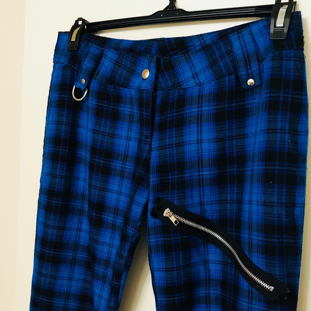 💙🖤Women’s Lip Service Plaid Bondage Pants🖤💙